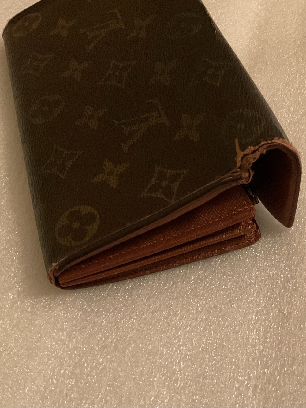 Louis Vuitton Vintage 2004 Monogram Sarah Wallet Long Bifold Made in France - Picture 16 of 16